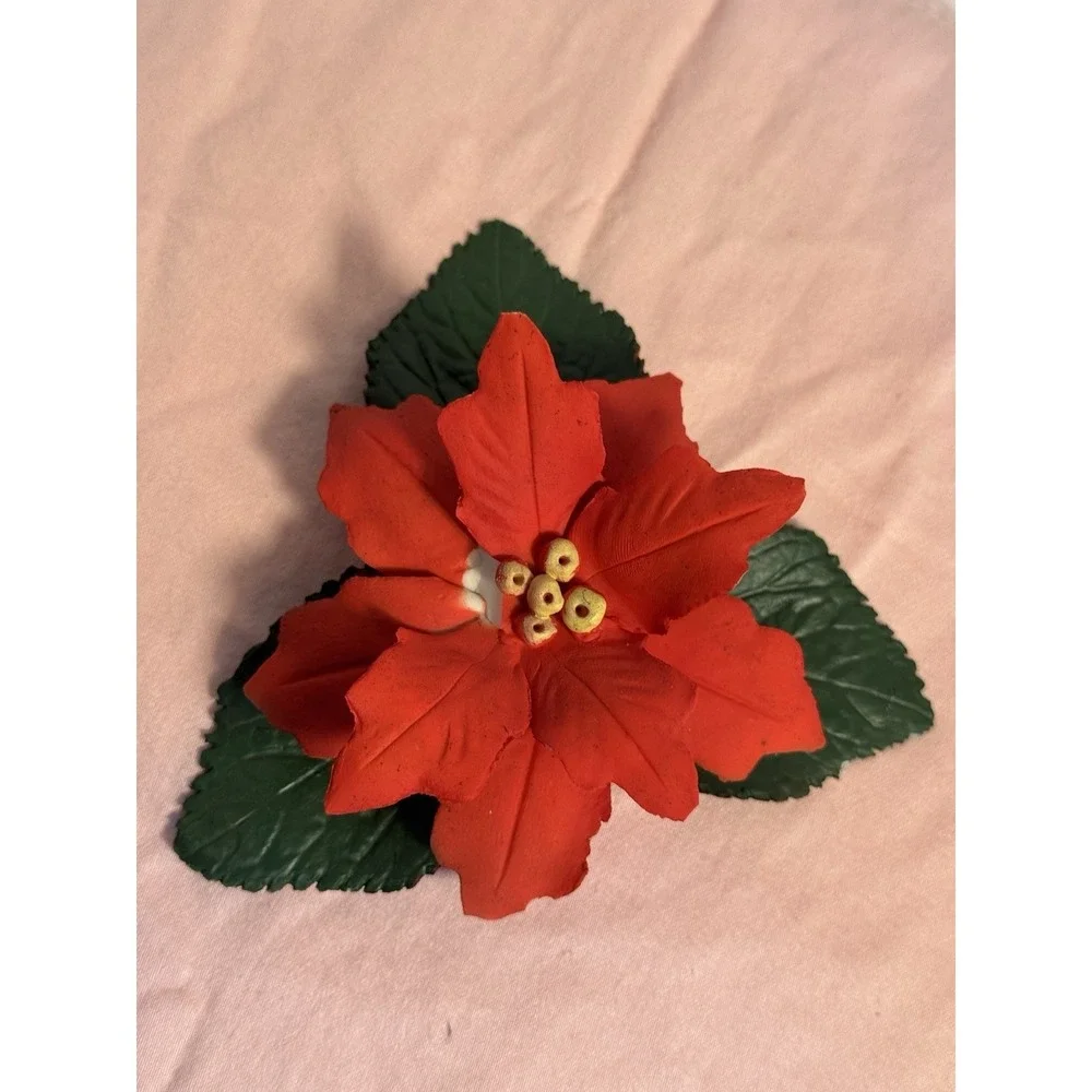 Capodimonte Flower Red Poinsettia Italy Porcelain Napoleon Pre-owned